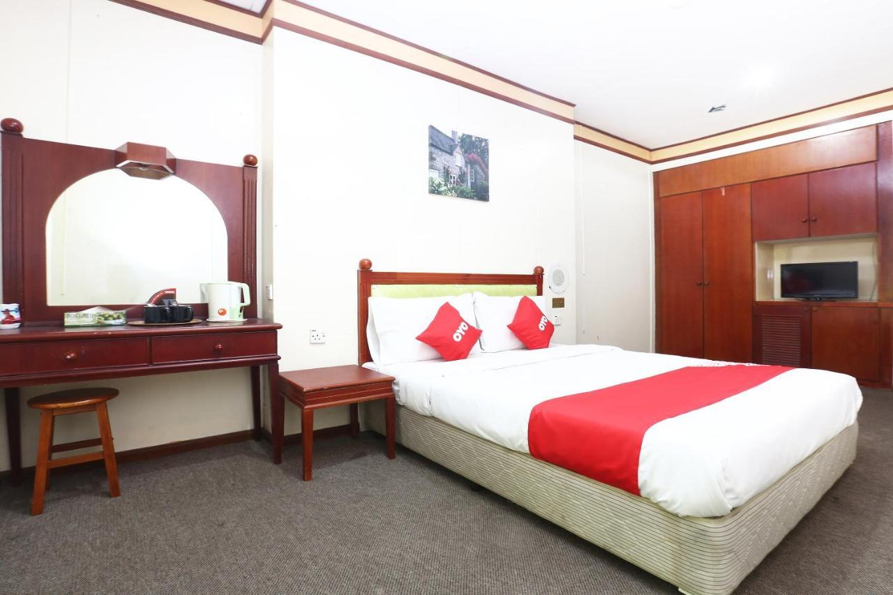 Oyo 89489 Al Ansar Hotel Kota Bharu Buitenkant foto