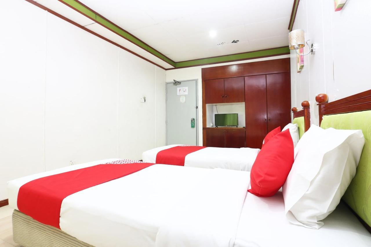 Oyo 89489 Al Ansar Hotel Kota Bharu Buitenkant foto