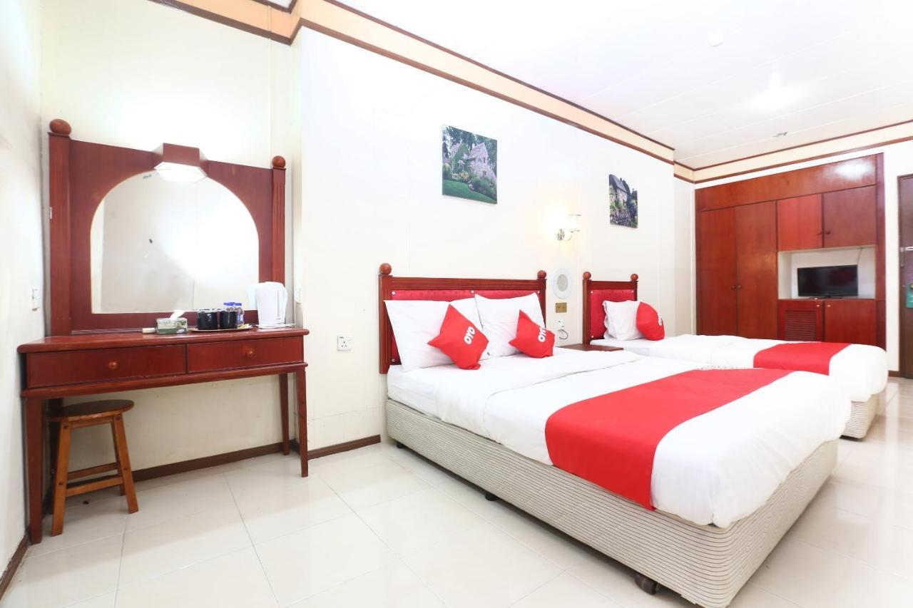 Oyo 89489 Al Ansar Hotel Kota Bharu Buitenkant foto