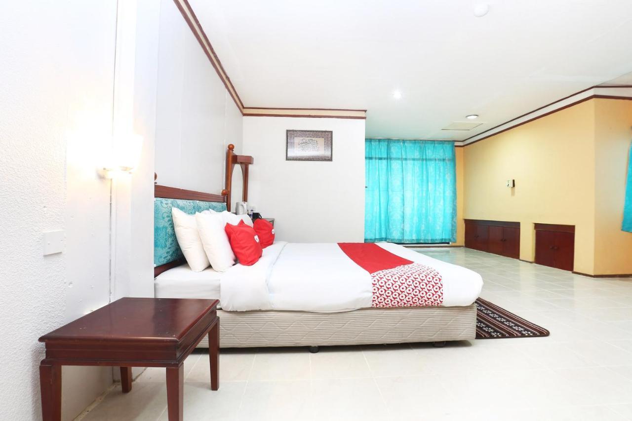 Oyo 89489 Al Ansar Hotel Kota Bharu Buitenkant foto