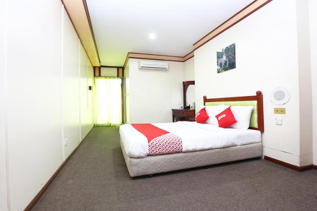 Oyo 89489 Al Ansar Hotel Kota Bharu Buitenkant foto