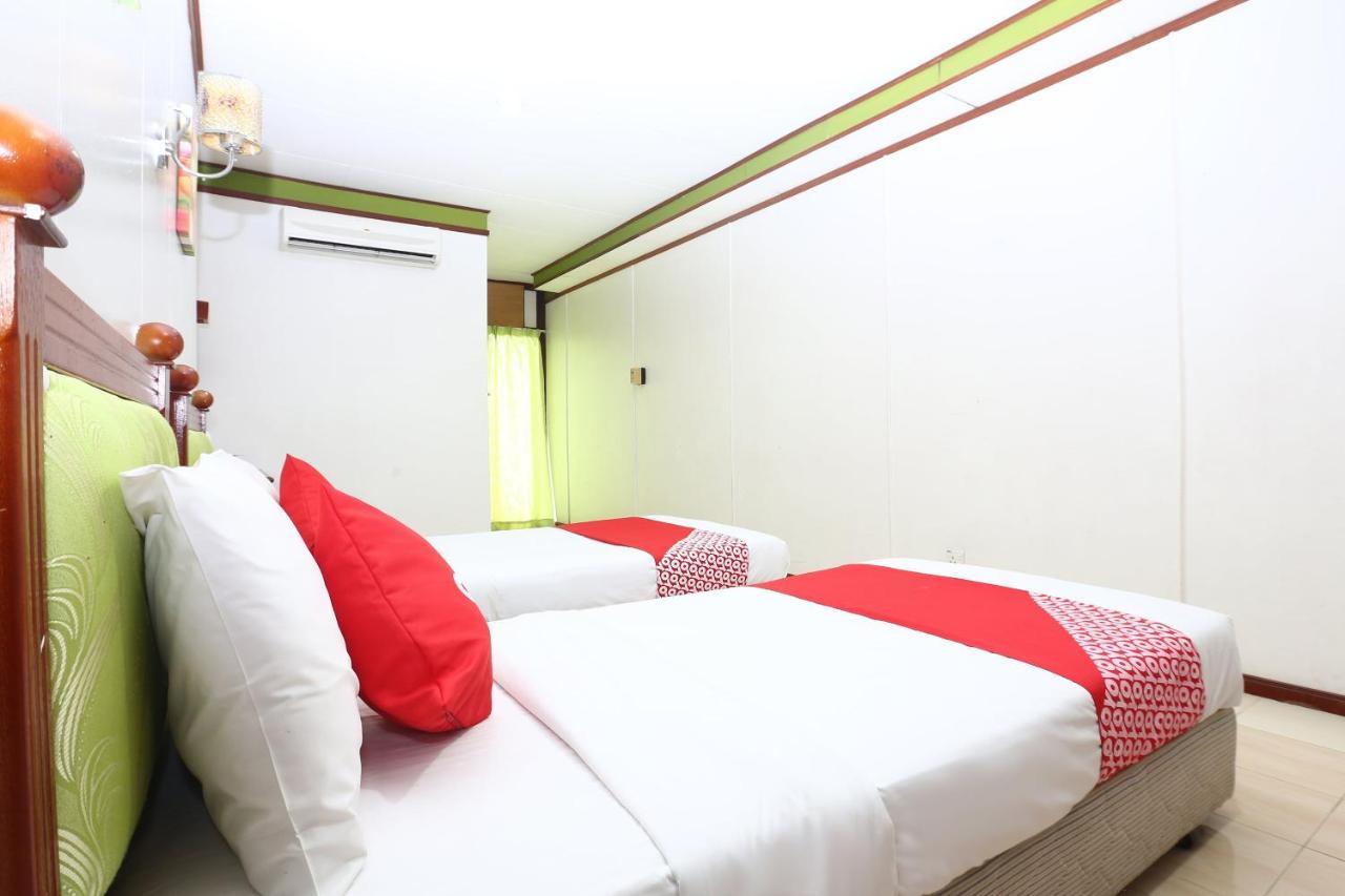 Oyo 89489 Al Ansar Hotel Kota Bharu Buitenkant foto