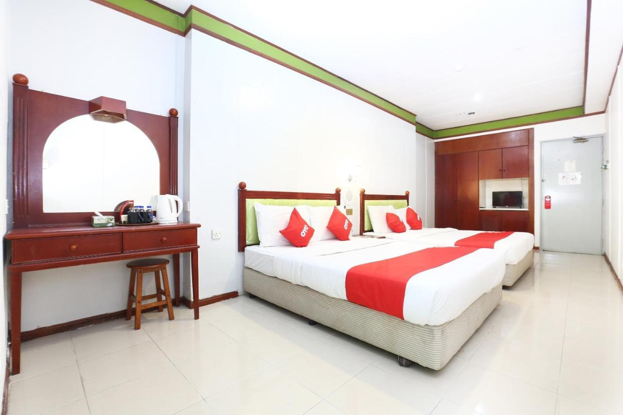 Oyo 89489 Al Ansar Hotel Kota Bharu Buitenkant foto
