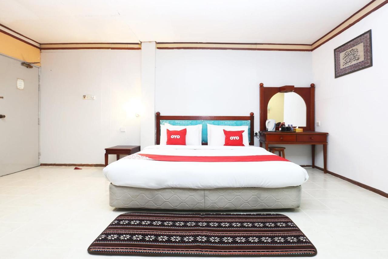 Oyo 89489 Al Ansar Hotel Kota Bharu Buitenkant foto