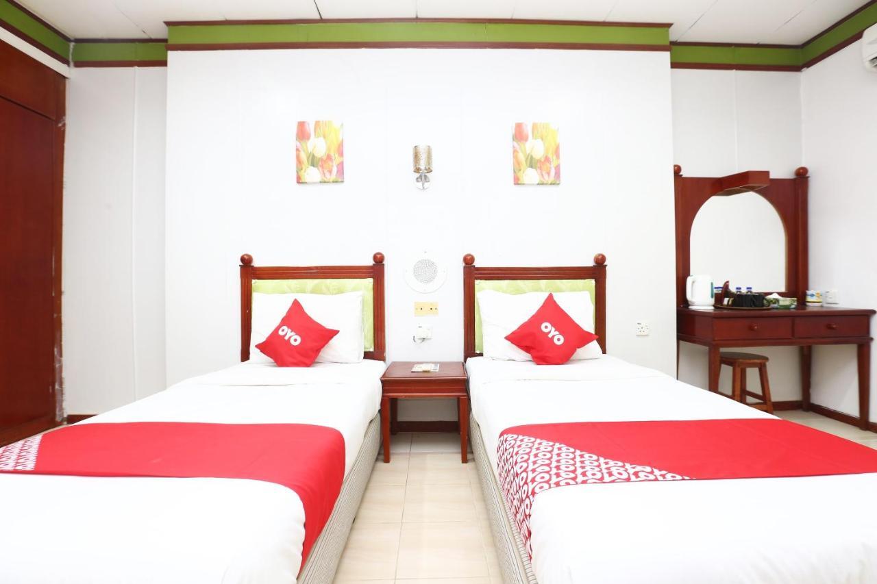 Oyo 89489 Al Ansar Hotel Kota Bharu Buitenkant foto