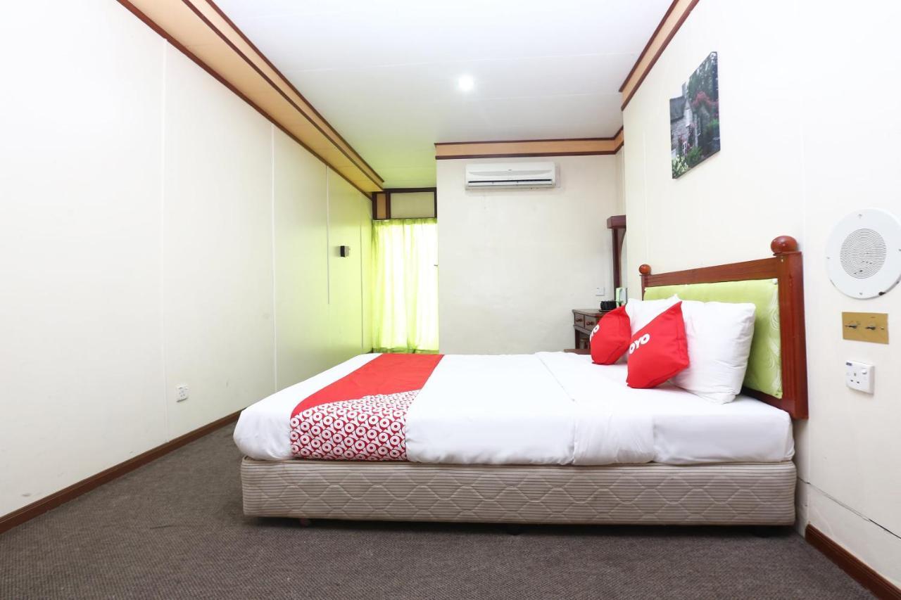 Oyo 89489 Al Ansar Hotel Kota Bharu Buitenkant foto